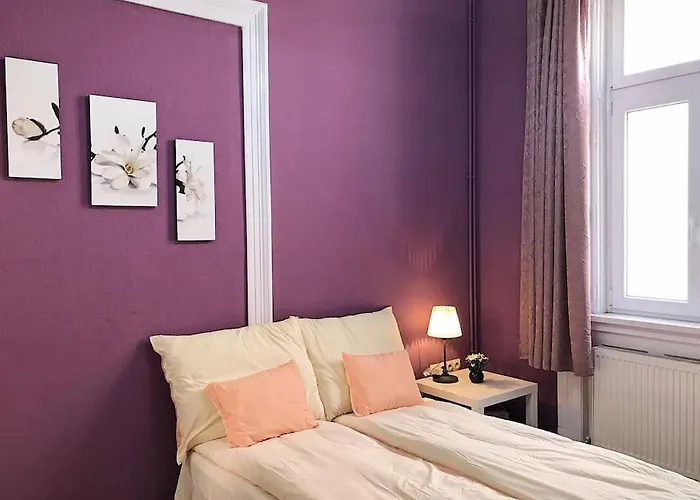 Clear And Cozy Apartment 21A